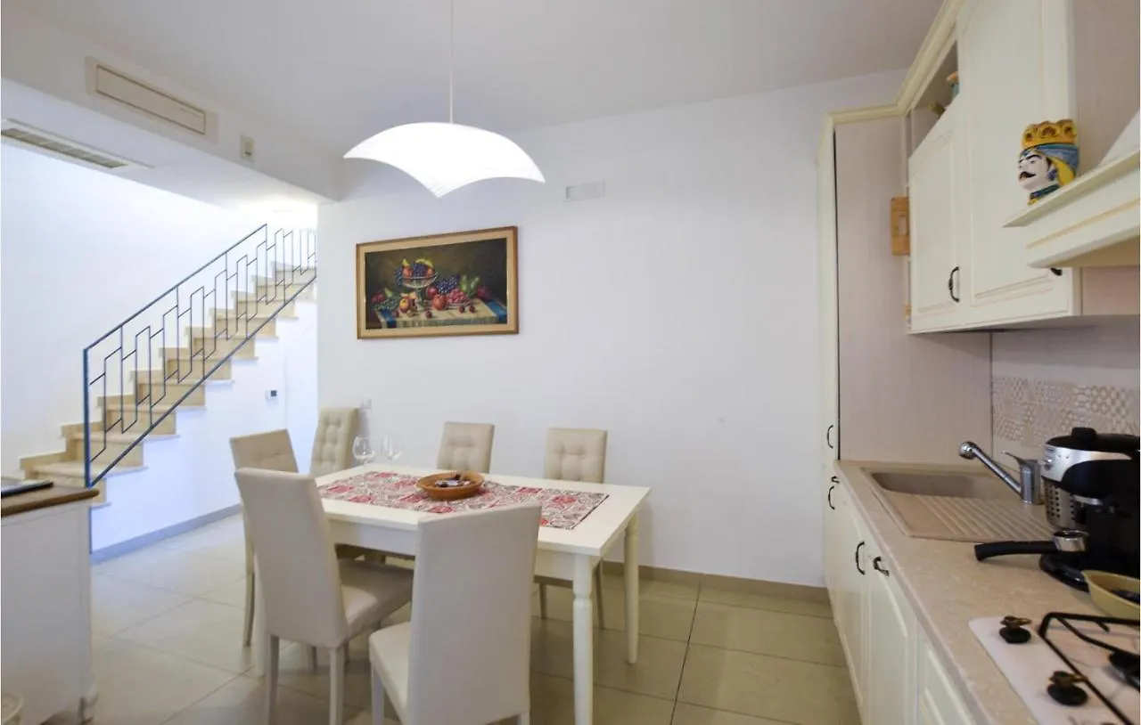 3 Bedroom Cozy Home In 라구사