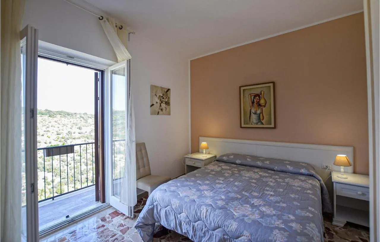 3 Bedroom Cozy Home In 라구사 펜션