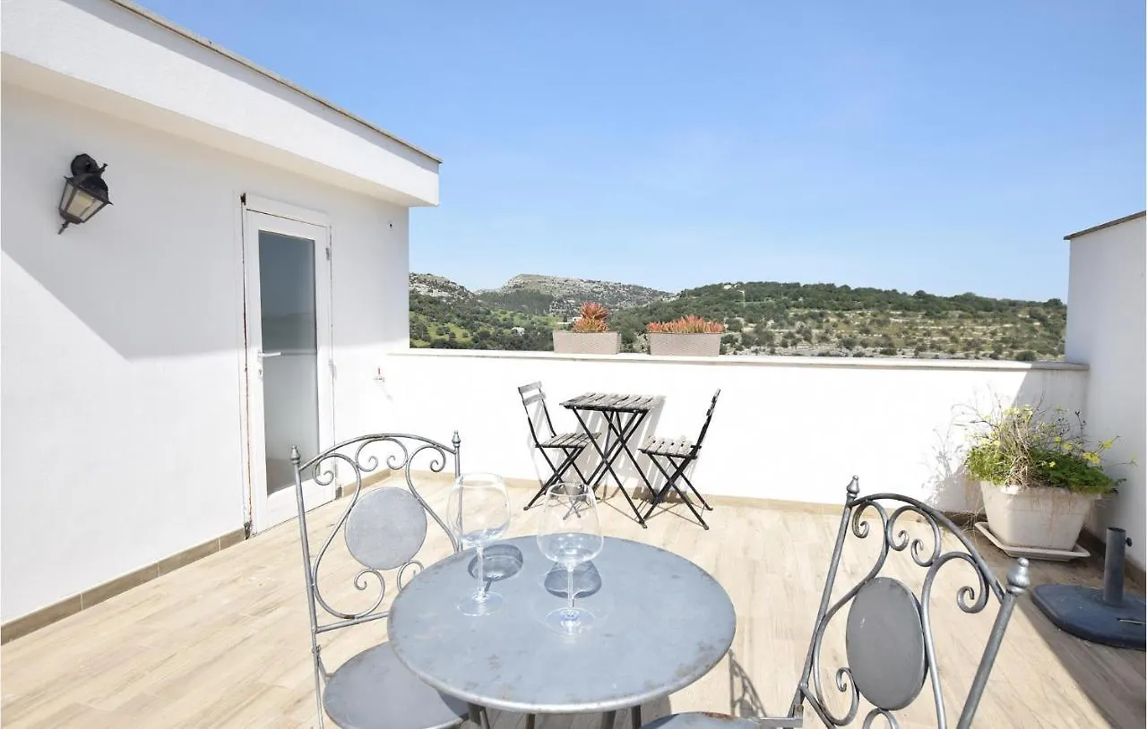 3 Bedroom Cozy Home In Ragusa
