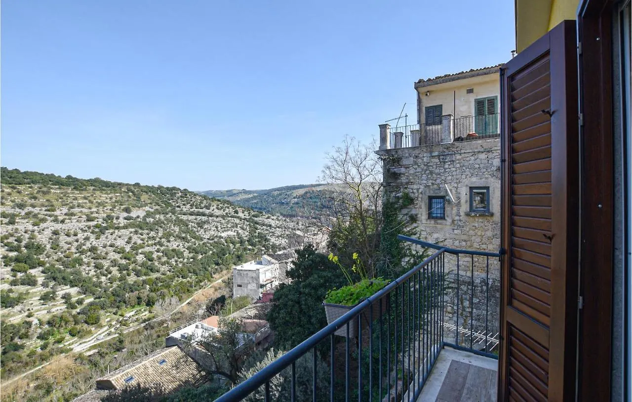 3 Bedroom Cozy Home In Ragusa 0*,  Italien
